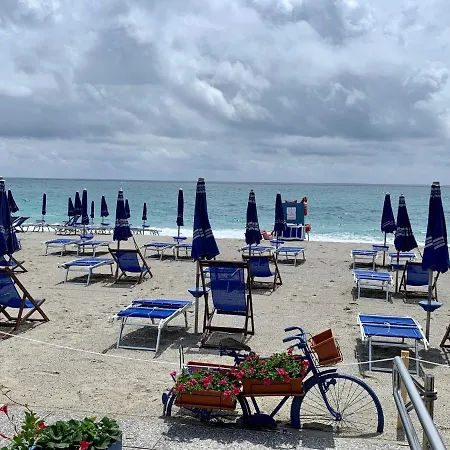 Mare Hotel