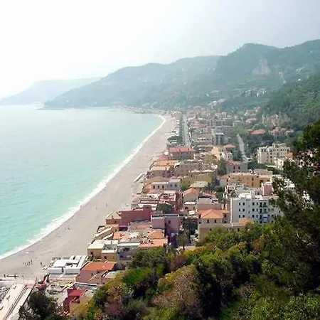 Mare Finale Ligure